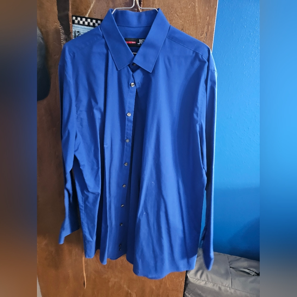 Long sleeve dress shirt